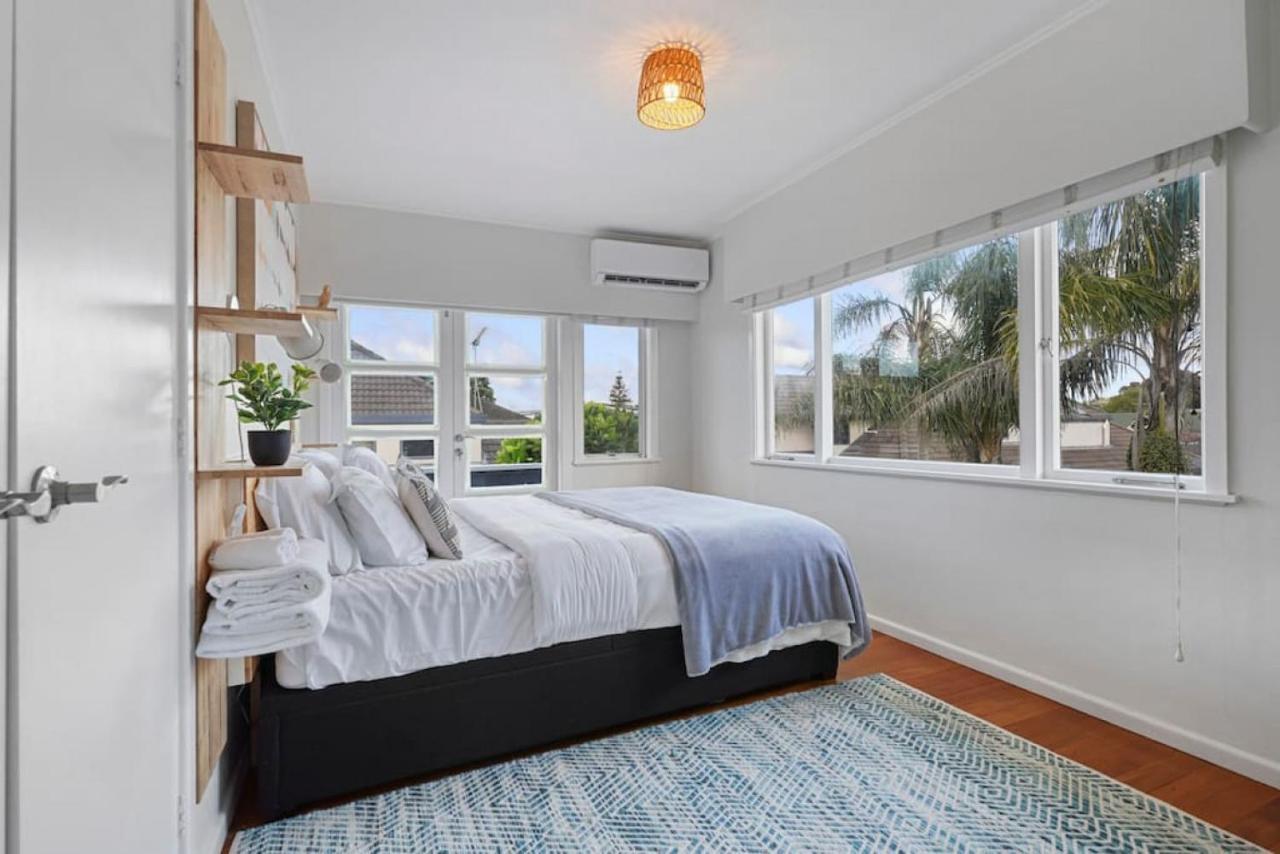 Amazing Home By Beach - Fully Aircon-Ed - Wifi Auckland Extérieur photo