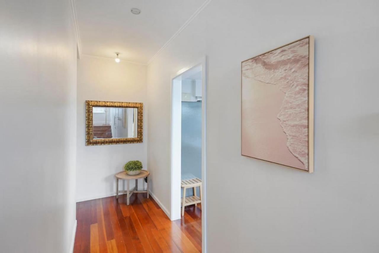 Amazing Home By Beach - Fully Aircon-Ed - Wifi Auckland Extérieur photo