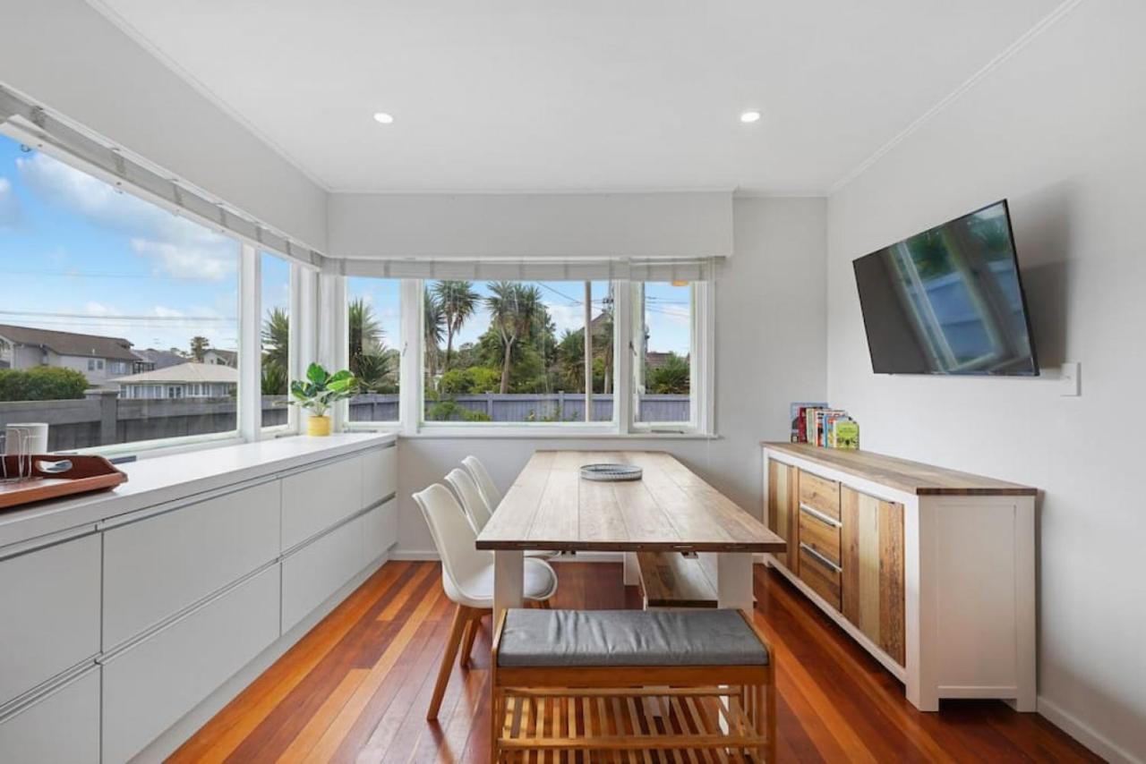 Amazing Home By Beach - Fully Aircon-Ed - Wifi Auckland Extérieur photo