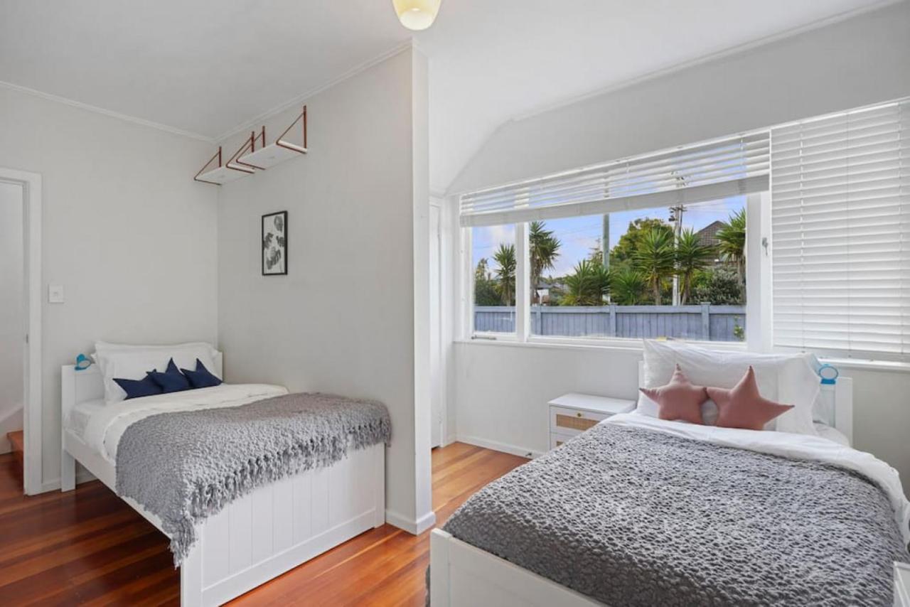 Amazing Home By Beach - Fully Aircon-Ed - Wifi Auckland Extérieur photo