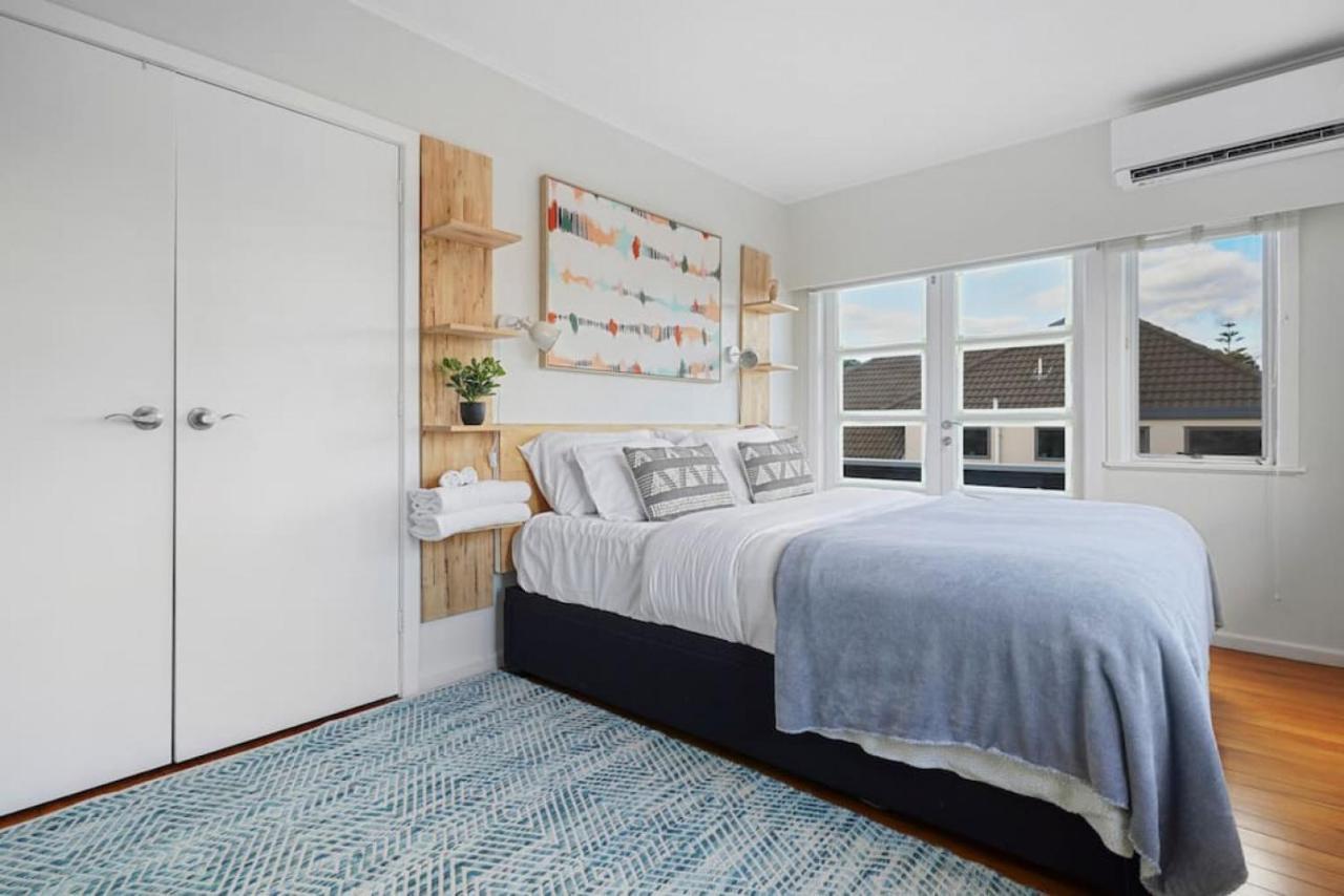 Amazing Home By Beach - Fully Aircon-Ed - Wifi Auckland Extérieur photo